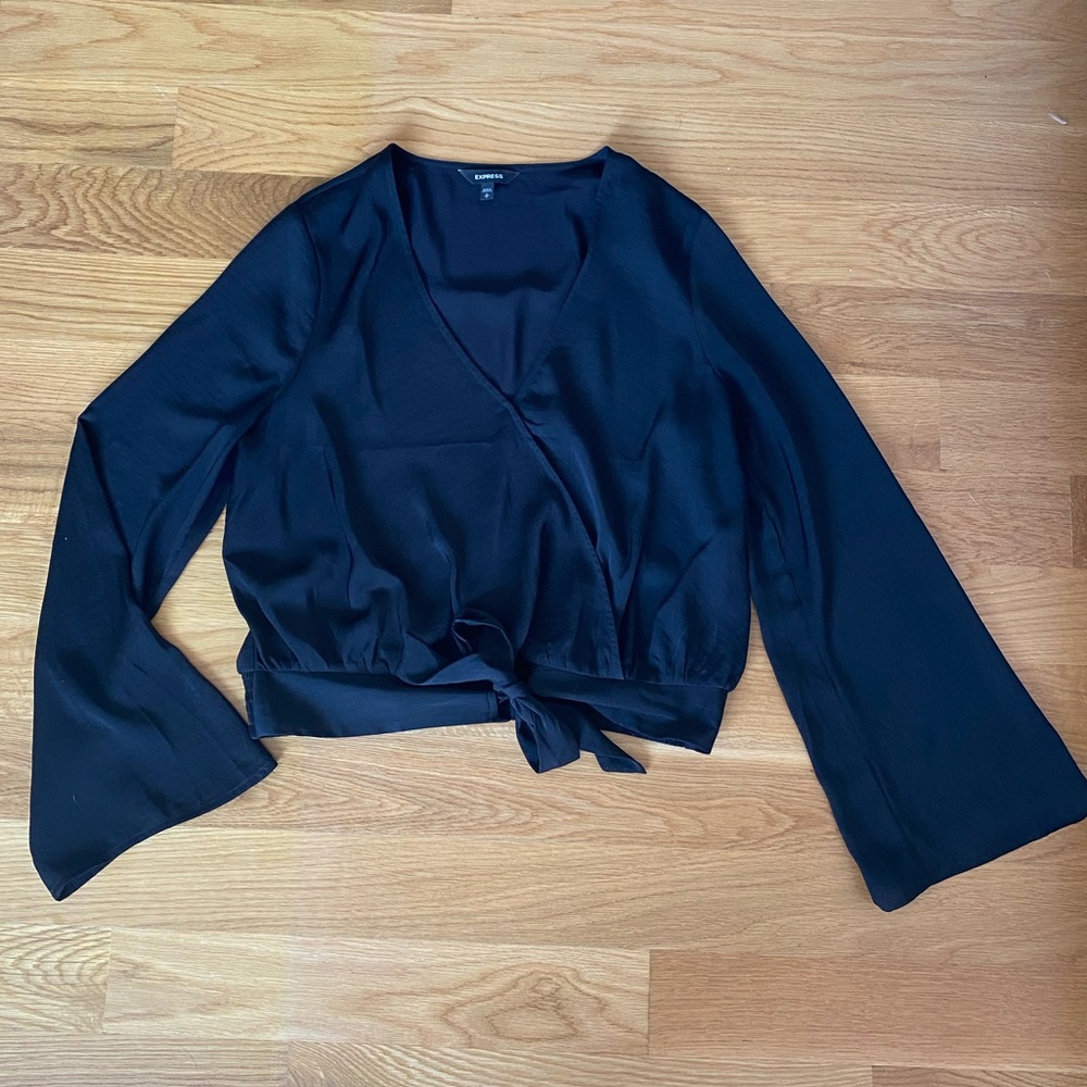 ❣️Express Wrap Top